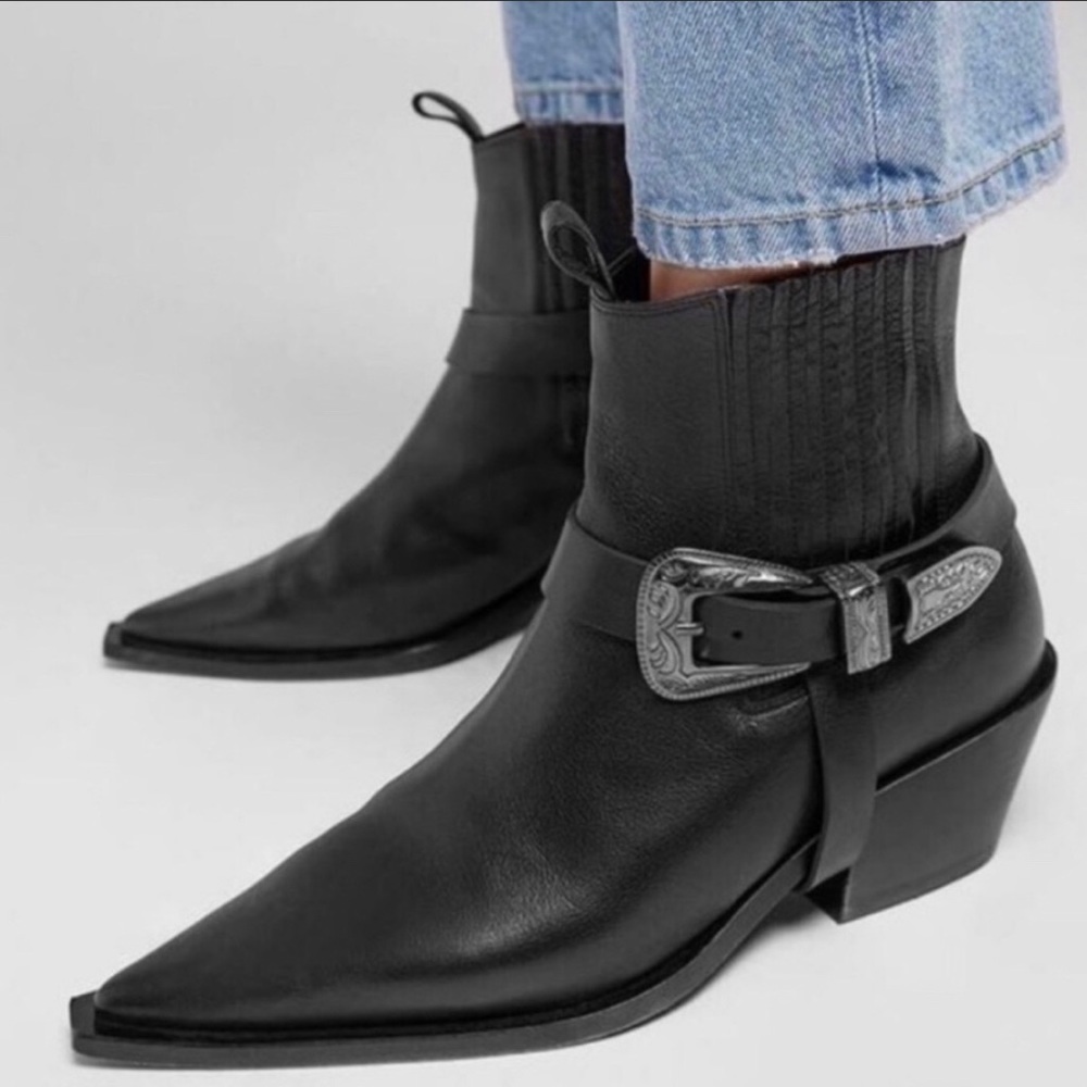 NWOB Anine Bing pointed ankle boots size 38